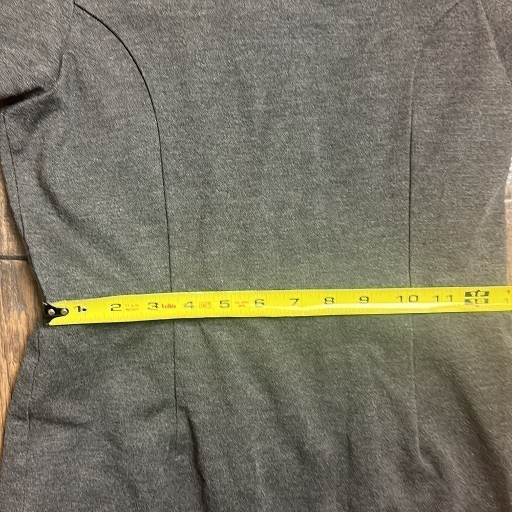 Banana Republic Women’s Gray Open Cut Out Shoulder Dress Size 4 - Picture 5 of 9